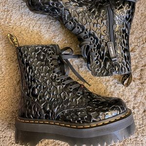 RARE X-GIRL EMBOSSED LEATHER JADON